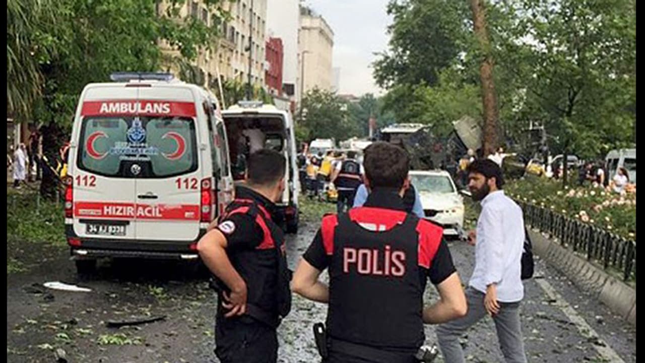 At least 11 killed, 8 injured in bomb blast in Istanbul At least 11 killed, 8 injured in bomb blast in Istanbul