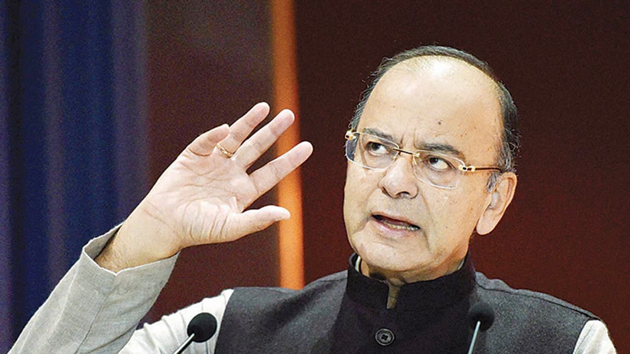 ರೆಸಾರ್ಟ್'ನಲ್ಲಿ ಡಿಕೆಶಿ ದಾಖಲೆಪತ್ರ ಹರಿದಹಾಕಿದರೆ? ಲೋಕಸಭೆಯಲ್ಲಿ ಜೇಟ್ಲಿ ಹೇಳಿದ್ದೇನು? ರೆಸಾರ್ಟ್'ನಲ್ಲಿ ಡಿಕೆಶಿ ದಾಖಲೆಪತ್ರ ಹರಿದಹಾಕಿದರೆ? ಲೋಕಸಭೆಯಲ್ಲಿ ಜೇಟ್ಲಿ ಹೇಳಿದ್ದೇನು?