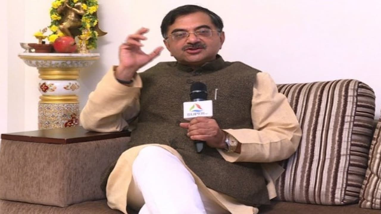 டுவிட்டரில் கழுவி ஊத்துறாங்க… மன்னிப்பு கேட்டு கெஞ்சிய பா.ஜனதா எம்.பி. தருண் விஜய்... டுவிட்டரில் கழுவி ஊத்துறாங்க… மன்னிப்பு கேட்டு கெஞ்சிய பா.ஜனதா எம்.பி. தருண் விஜய்...