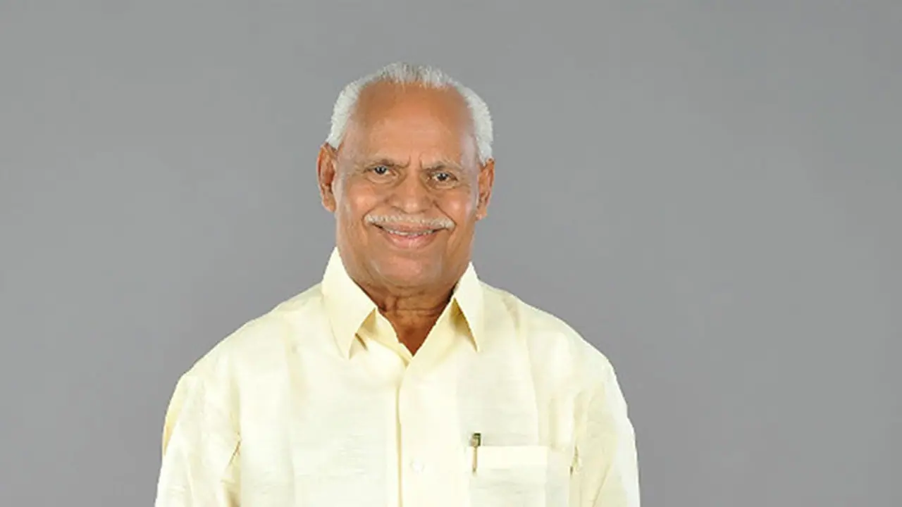 Former Kerala minister under cloud after raid in his secretary's house Former Kerala minister under cloud after raid in his secretary's house