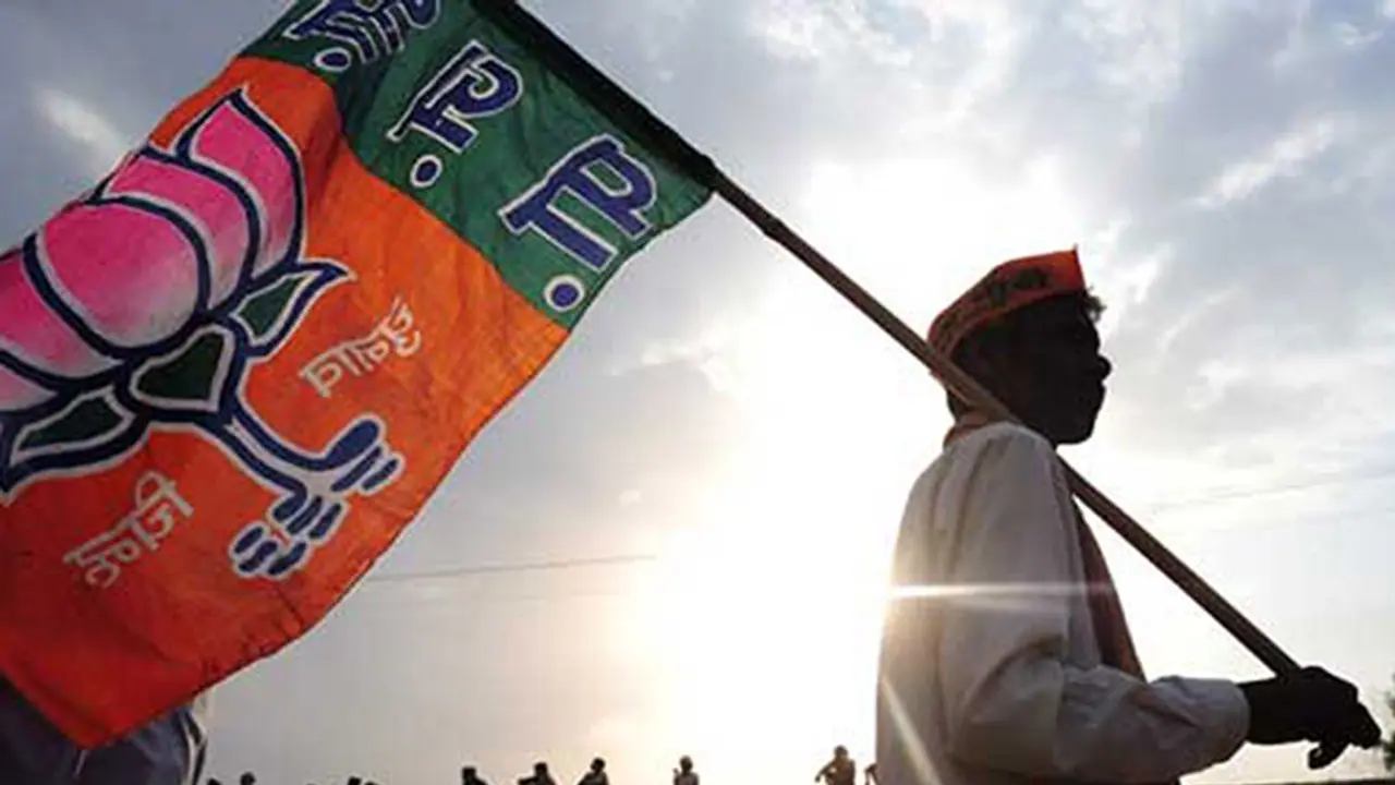 भाजपा ने एक साल में खो दिए आठ 'सारथी'