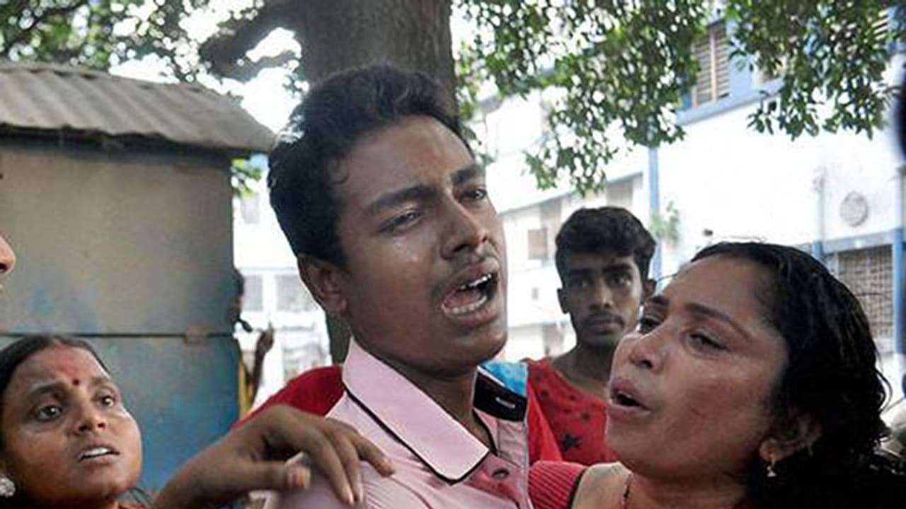 സര്ക്കാര് ആശുപത്രിയില് തീപിടുത്തം; നവജാത ശിശു അടക്കം 3 മരണം സര്ക്കാര് ആശുപത്രിയില് തീപിടുത്തം; നവജാത ശിശു അടക്കം 3 മരണം