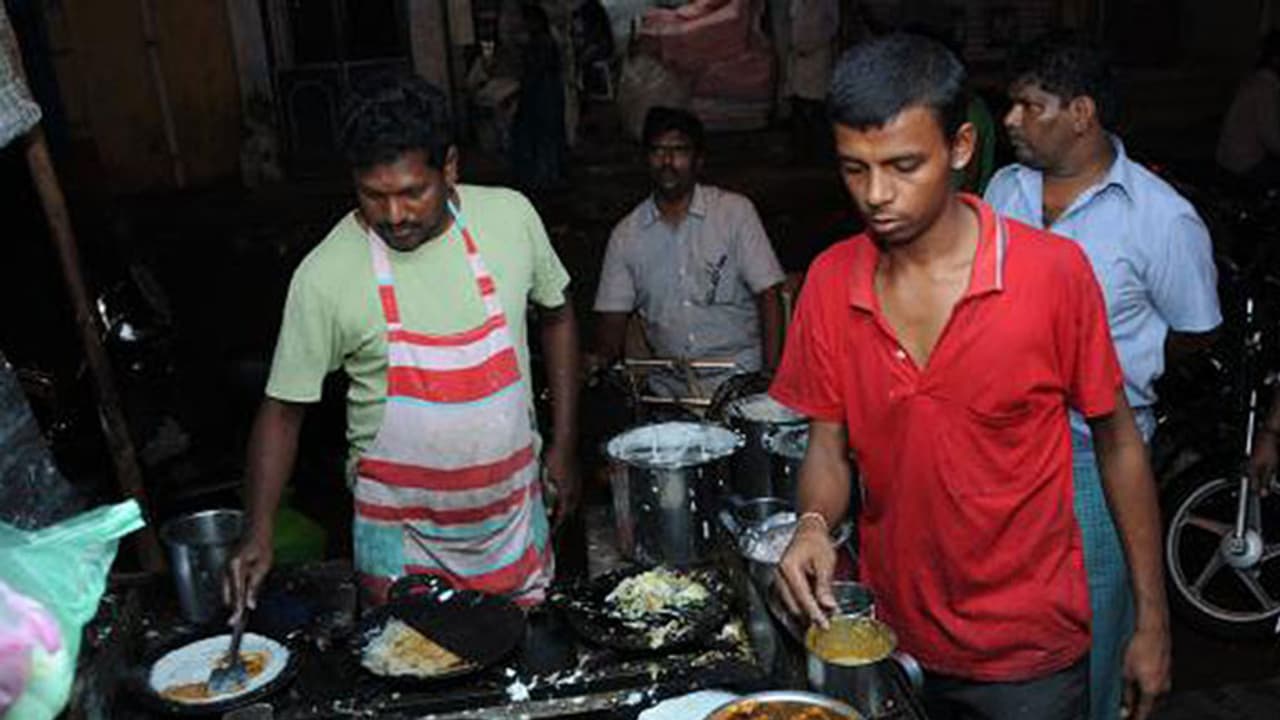 Kochi police want roadside eateries in the city to come under CCTV surveillance Kochi police want roadside eateries in the city to come under CCTV surveillance