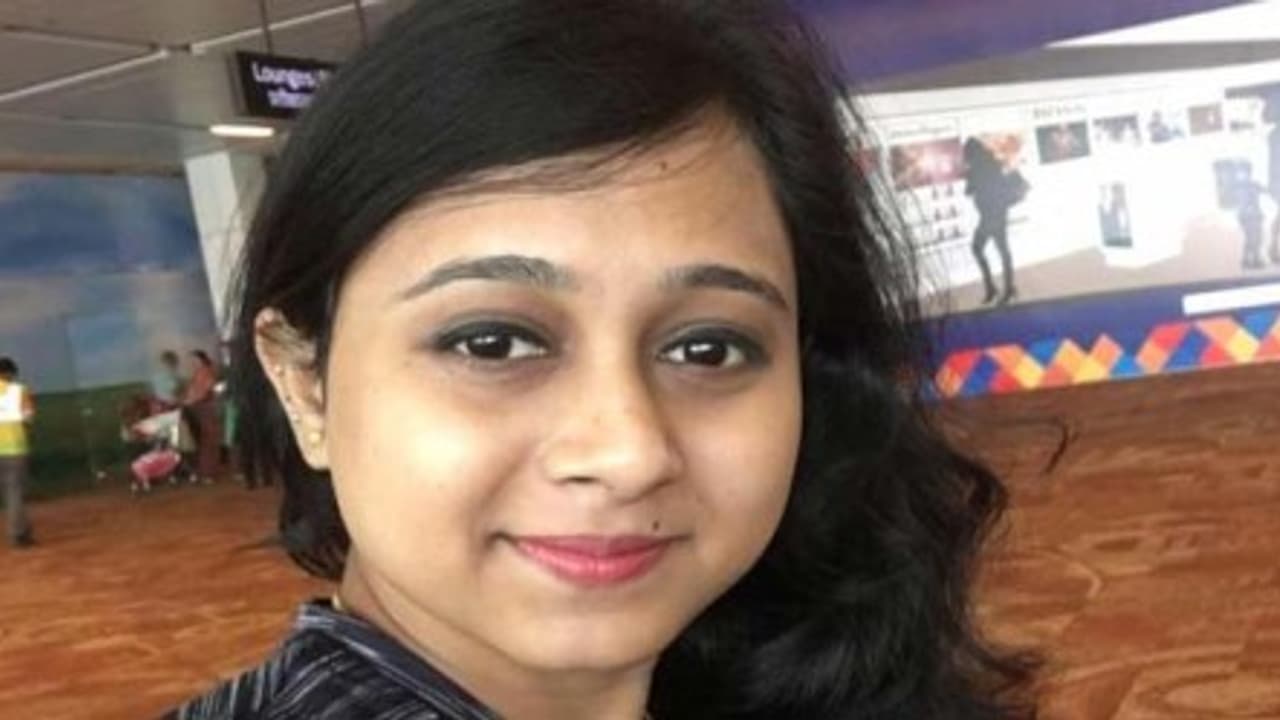 தொடரும் ஐஐடி தற்கொலைகள்…டெல்லியில் ஆராய்ச்சி மாணவி தூக்கில் தொங்கிய அவலம்… தொடரும் ஐஐடி தற்கொலைகள்…டெல்லியில் ஆராய்ச்சி மாணவி தூக்கில் தொங்கிய அவலம்…