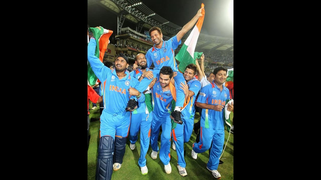 क्रिकेट के भगवान को विराट ने दिया था सबसे खास और कीमती तोहफा, आंखों में आंसू लिए सचिन ने ये कहकर लौटाया