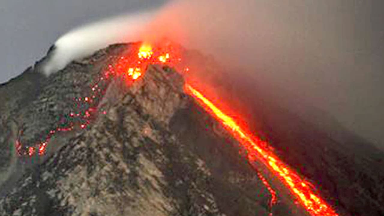 ഗ്വാട്ടിമാലയിൽ അഗ്നിപര്വ്വത സ്ഫോടനത്തിൽ 75 മരണം ഗ്വാട്ടിമാലയിൽ അഗ്നിപര്വ്വത സ്ഫോടനത്തിൽ 75 മരണം