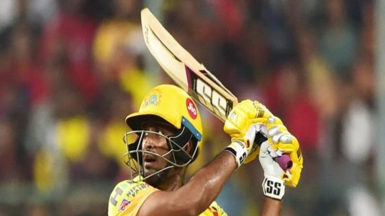 எந்த வரிசையில் இறக்கினாலும் மனுஷன் காட்டடி அடிக்கிறார்!! தென்னாப்பிரிக்க கேப்டனை கவர்ந்த இந்திய பேட்ஸ்மேன் எந்த வரிசையில் இறக்கினாலும் மனுஷன் காட்டடி அடிக்கிறார்!! தென்னாப்பிரிக்க கேப்டனை கவர்ந்த இந்திய பேட்ஸ்மேன்