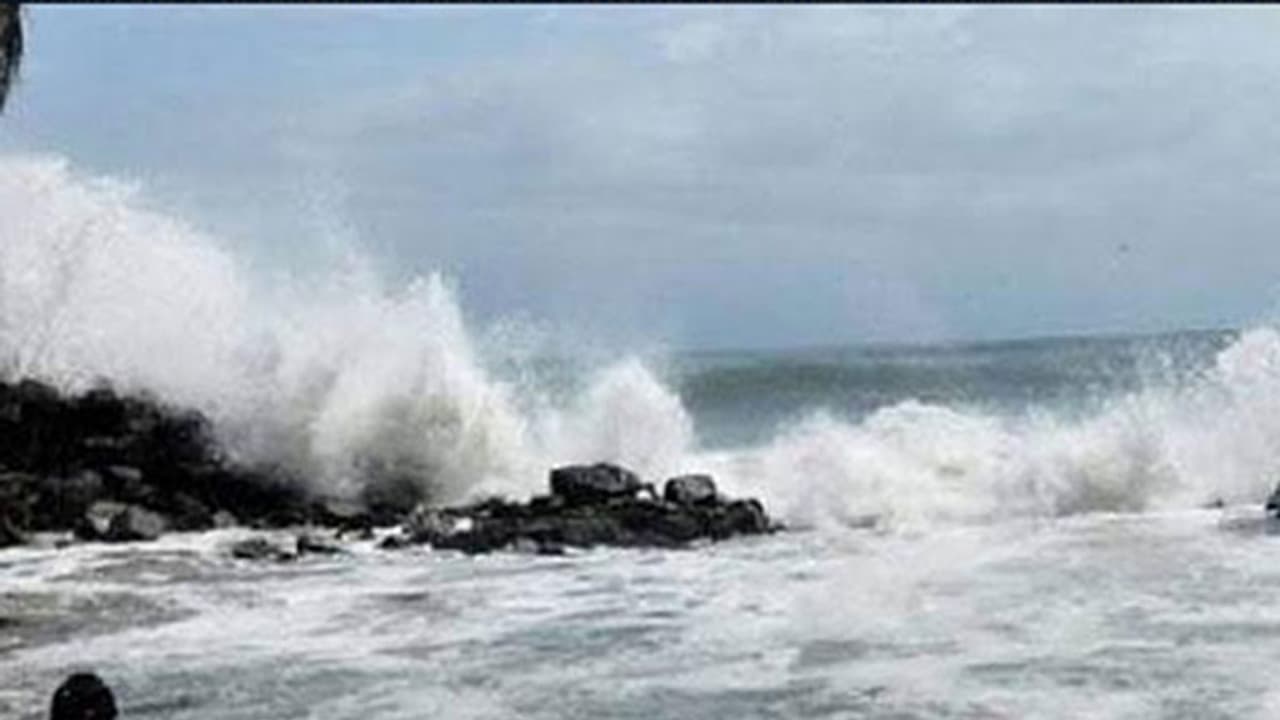 കേരളത്തിനും ലക്ഷദ്വീപിനും കാലാവസ്ഥാ മുന്നറിയിപ്പ് കേരളത്തിനും ലക്ഷദ്വീപിനും കാലാവസ്ഥാ മുന്നറിയിപ്പ്