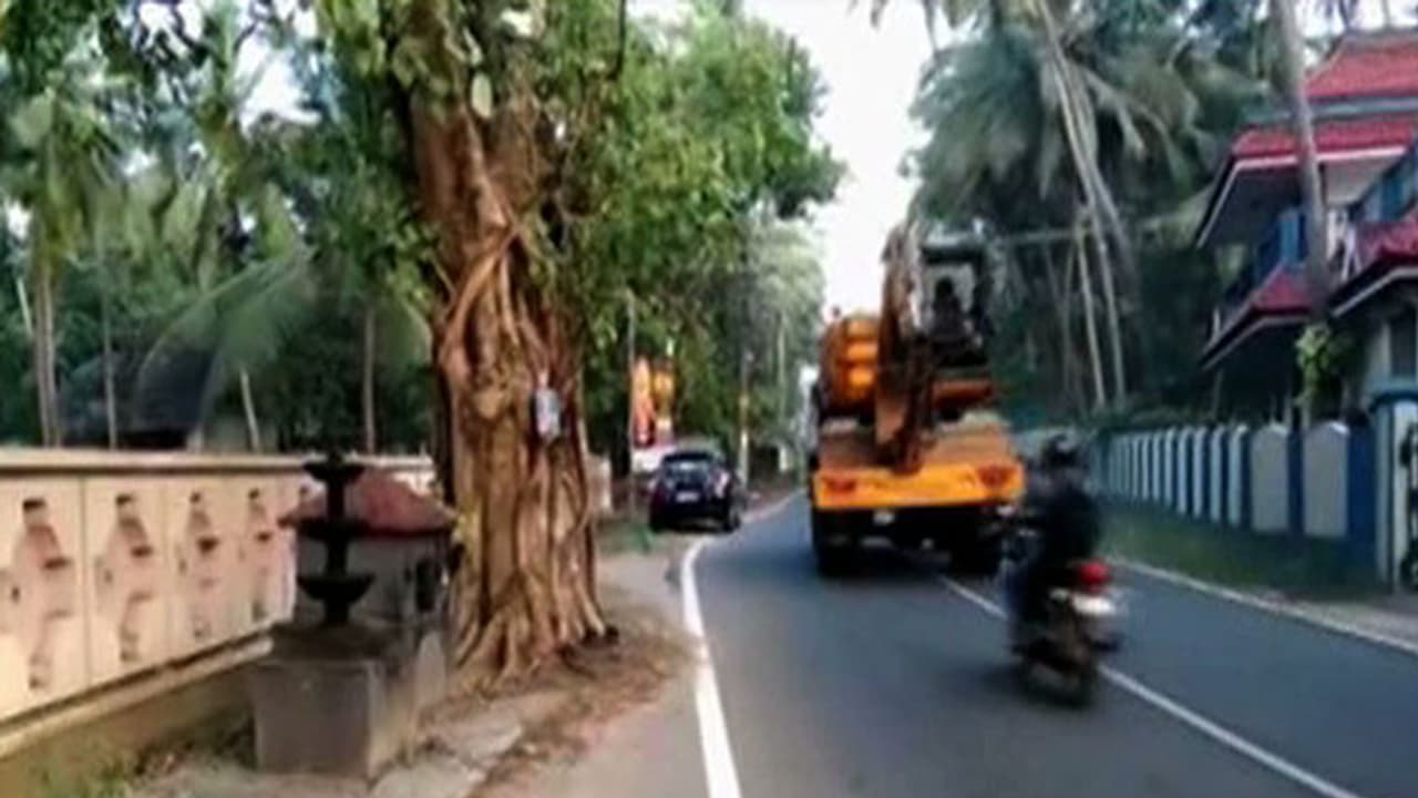 സംസ്ഥാനത്ത് വിവിധ മതങ്ങള് പൊതുസ്ഥലം കൈയ്യേറി സ്ഥാപിച്ചത് 769 ആരാധനാലയങ്ങള് സംസ്ഥാനത്ത് വിവിധ മതങ്ങള് പൊതുസ്ഥലം കൈയ്യേറി സ്ഥാപിച്ചത് 769 ആരാധനാലയങ്ങള്