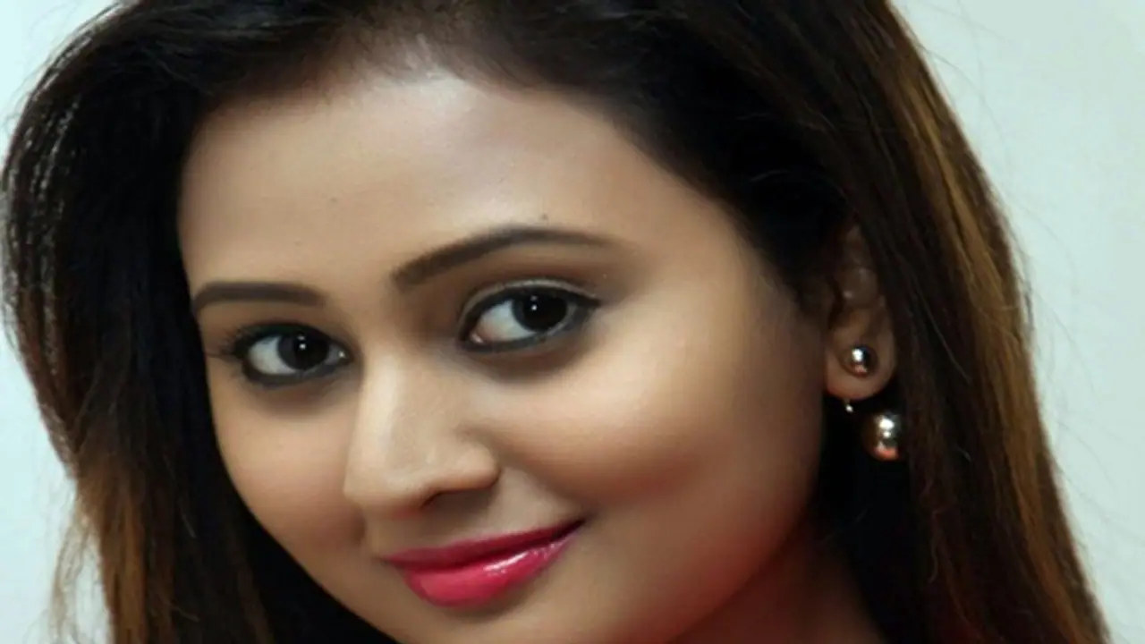 ನಟಿ ಅಮೂಲ್ಯ ರಾಜಕೀಯಕ್ಕೆ ಎಂಟ್ರಿ, ಸ್ಟಾರ್ ಪ್ರಚಾರಕಿ ಆಗ್ತಾರಾ..? ನಟಿ ಅಮೂಲ್ಯ ರಾಜಕೀಯಕ್ಕೆ ಎಂಟ್ರಿ, ಸ್ಟಾರ್ ಪ್ರಚಾರಕಿ ಆಗ್ತಾರಾ..?