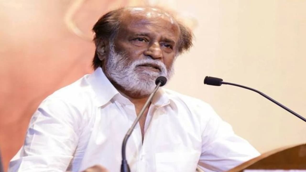 போராட்டத்தில் சமூக விரோதிகள் ஆக்கிரமிப்பு மாணவர்களுக்கு நடிகர் ரஜினிகாந்த் வேண்டுகோள் போராட்டத்தில் சமூக விரோதிகள் ஆக்கிரமிப்பு மாணவர்களுக்கு நடிகர் ரஜினிகாந்த் வேண்டுகோள்