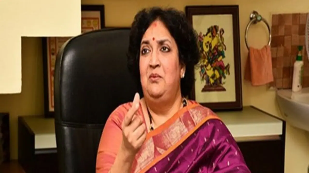 வசமாக சிக்கிய லதா ரஜினிகாந்த்...! கடுமையாக எச்சரிக்கை விடுத்த சுப்ரீம் கோர்ட்...! வசமாக சிக்கிய லதா ரஜினிகாந்த்...! கடுமையாக எச்சரிக்கை விடுத்த சுப்ரீம் கோர்ட்...!