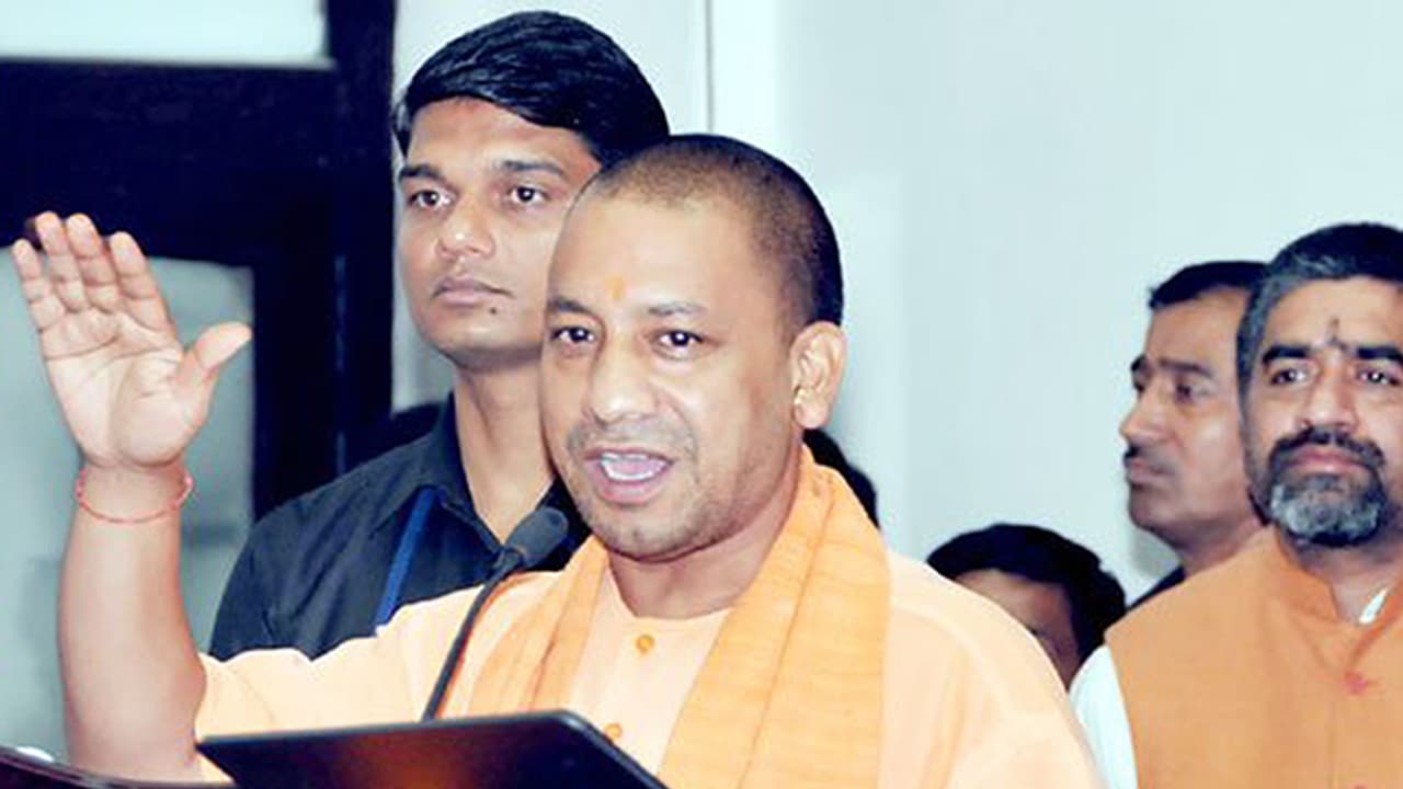 ಆದಿತ್ಯನಾಥ್ ಕ್ಷೇತ್ರ ಗೋರಖ್ಪುರದಲ್ಲಿ ವ್ಯಕ್ತಿ ಸಜೀವ ದಹನ ಆದಿತ್ಯನಾಥ್ ಕ್ಷೇತ್ರ ಗೋರಖ್ಪುರದಲ್ಲಿ ವ್ಯಕ್ತಿ ಸಜೀವ ದಹನ