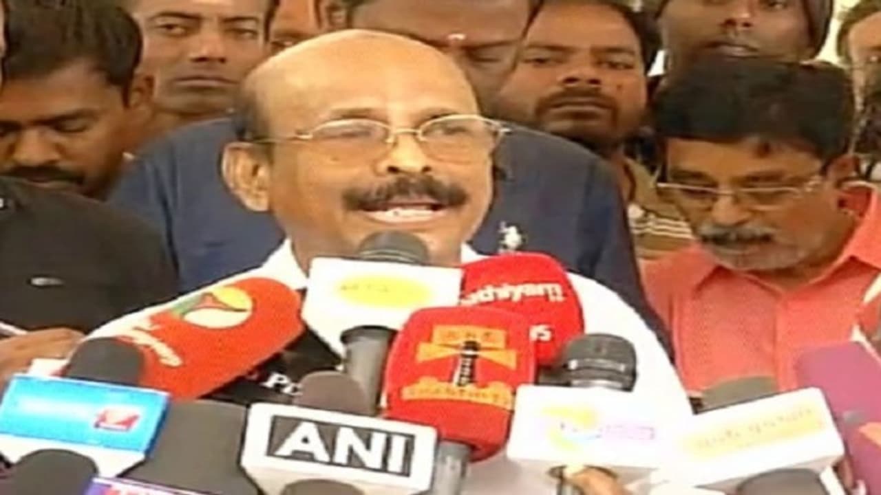 "ஜெயலலிதா தாக்கப்பட்டார்" – பொன்னையன் பகீர் தகவல் "ஜெயலலிதா தாக்கப்பட்டார்" – பொன்னையன் பகீர் தகவல்