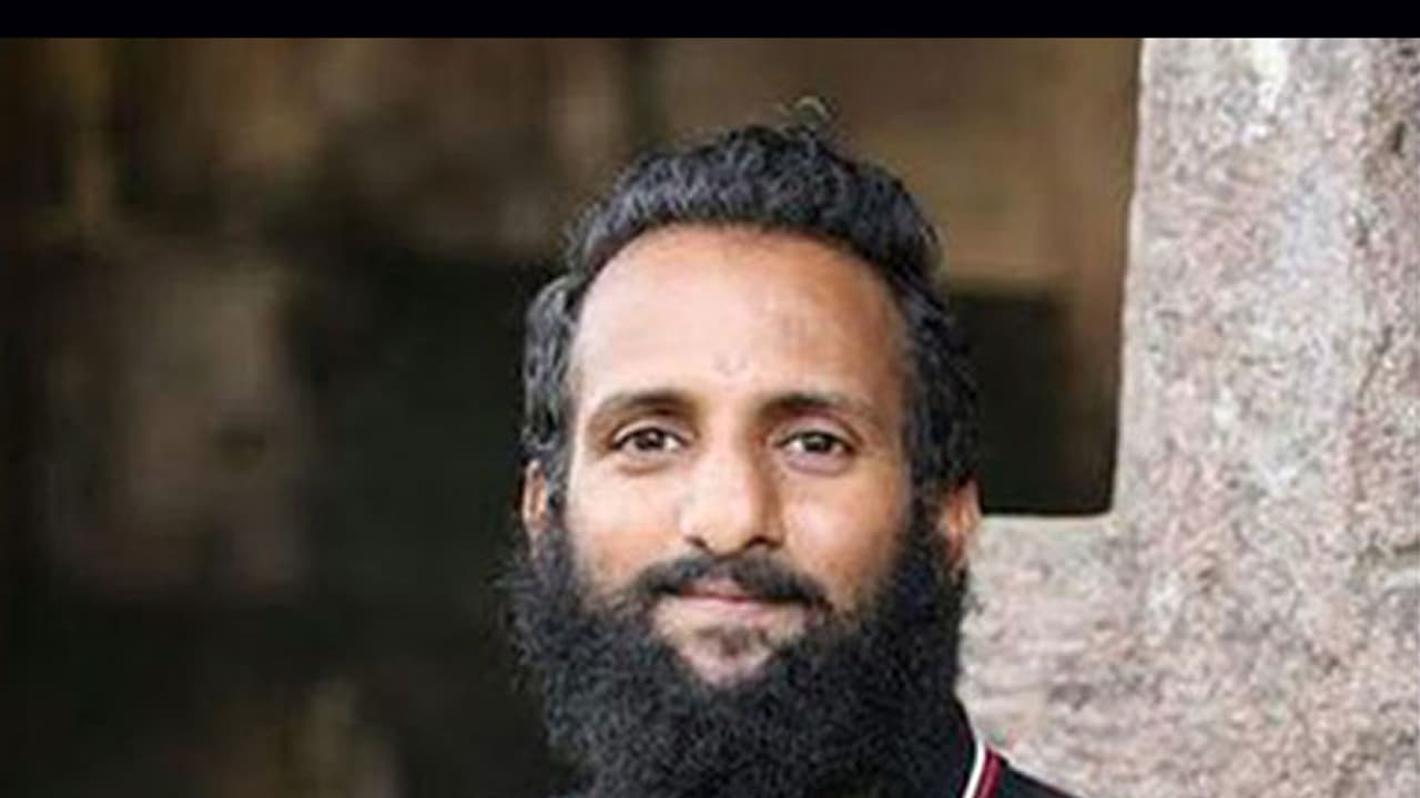 കന്നഡ ചലച്ചിത്ര സംവിധായകന് വെള്ളച്ചാട്ടത്തില് വീണു മരിച്ചു കന്നഡ ചലച്ചിത്ര സംവിധായകന് വെള്ളച്ചാട്ടത്തില് വീണു മരിച്ചു