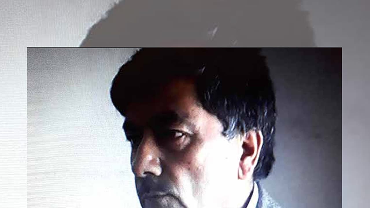 ಕಾಶ್ಮೀರದಲ್ಲಿ ಪಿಡಿಪಿ ಮುಖಂಡ ಅಬ್ದುಲ್ ಗನಿ ಹತ್ಯೆ ಕಾಶ್ಮೀರದಲ್ಲಿ ಪಿಡಿಪಿ ಮುಖಂಡ ಅಬ್ದುಲ್ ಗನಿ ಹತ್ಯೆ