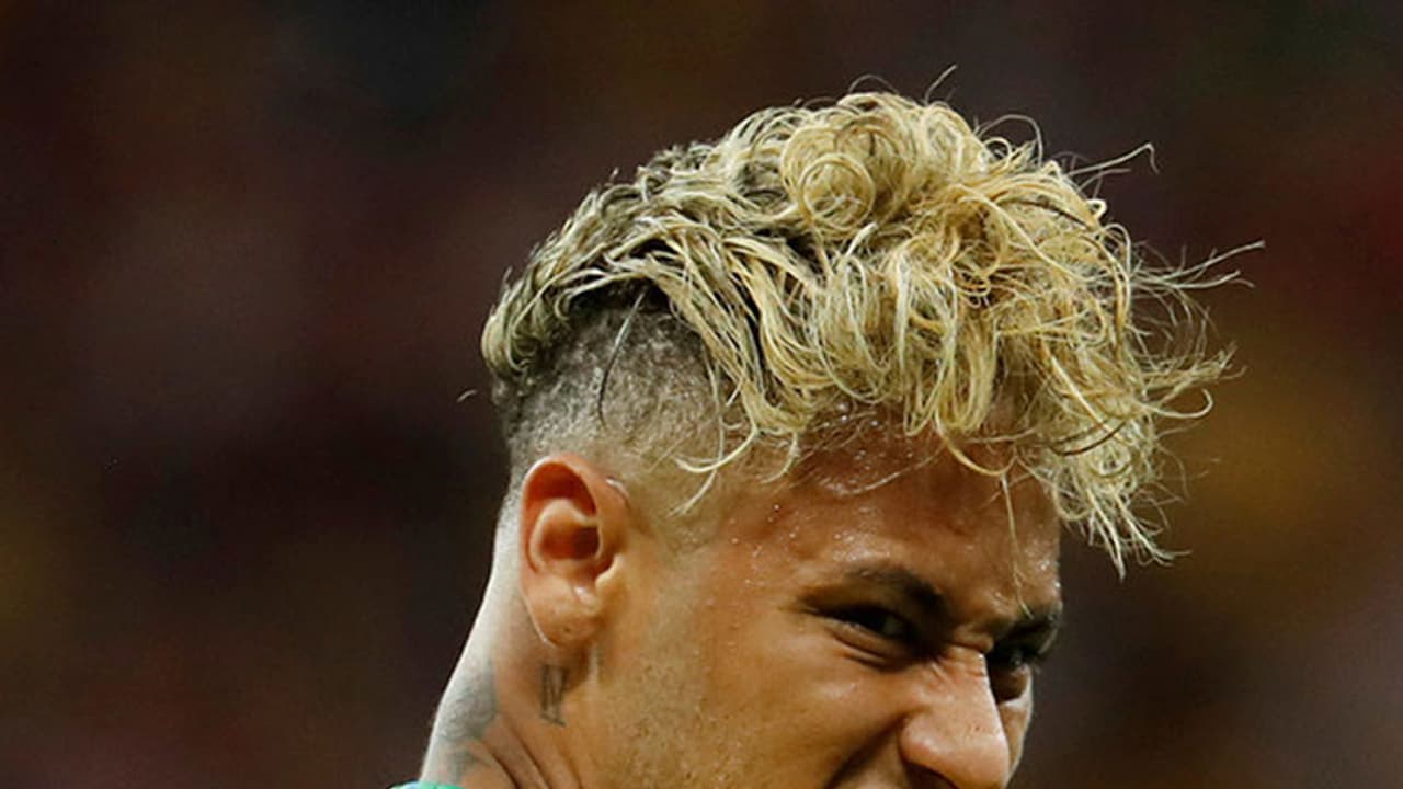 ട്രോളുന്നവര് അറിയുന്നുണ്ടോ; മെസിയും റോണോയും നെയ്മര്ക്ക് പിന്നിലാണ്! ട്രോളുന്നവര് അറിയുന്നുണ്ടോ; മെസിയും റോണോയും നെയ്മര്ക്ക് പിന്നിലാണ്!