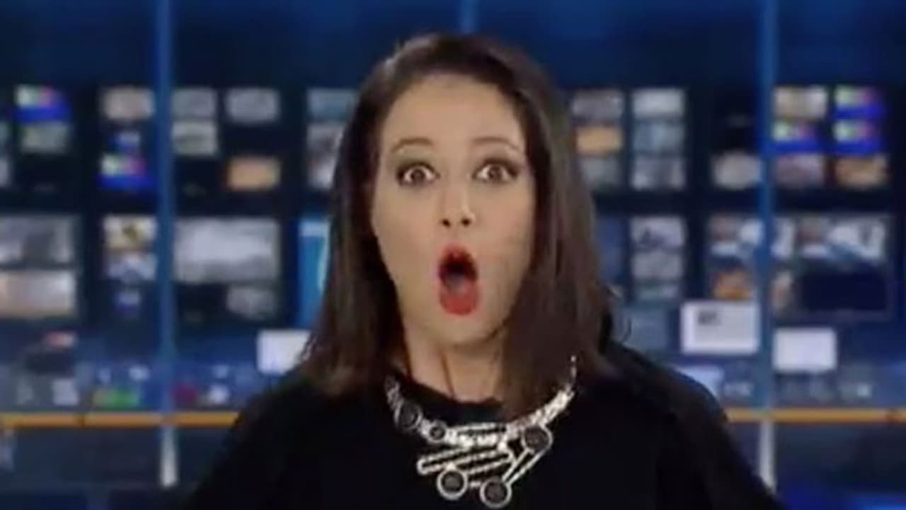 ನ್ಯೂಸ್ ಆ್ಯಂಕರ್ ಸ್ಟುಡಿಯೋದಲ್ಲಿ ಹಗಲು ಕನಸು ಕಂಡ ಪರಿಯಿದು ನ್ಯೂಸ್ ಆ್ಯಂಕರ್ ಸ್ಟುಡಿಯೋದಲ್ಲಿ ಹಗಲು ಕನಸು ಕಂಡ ಪರಿಯಿದು