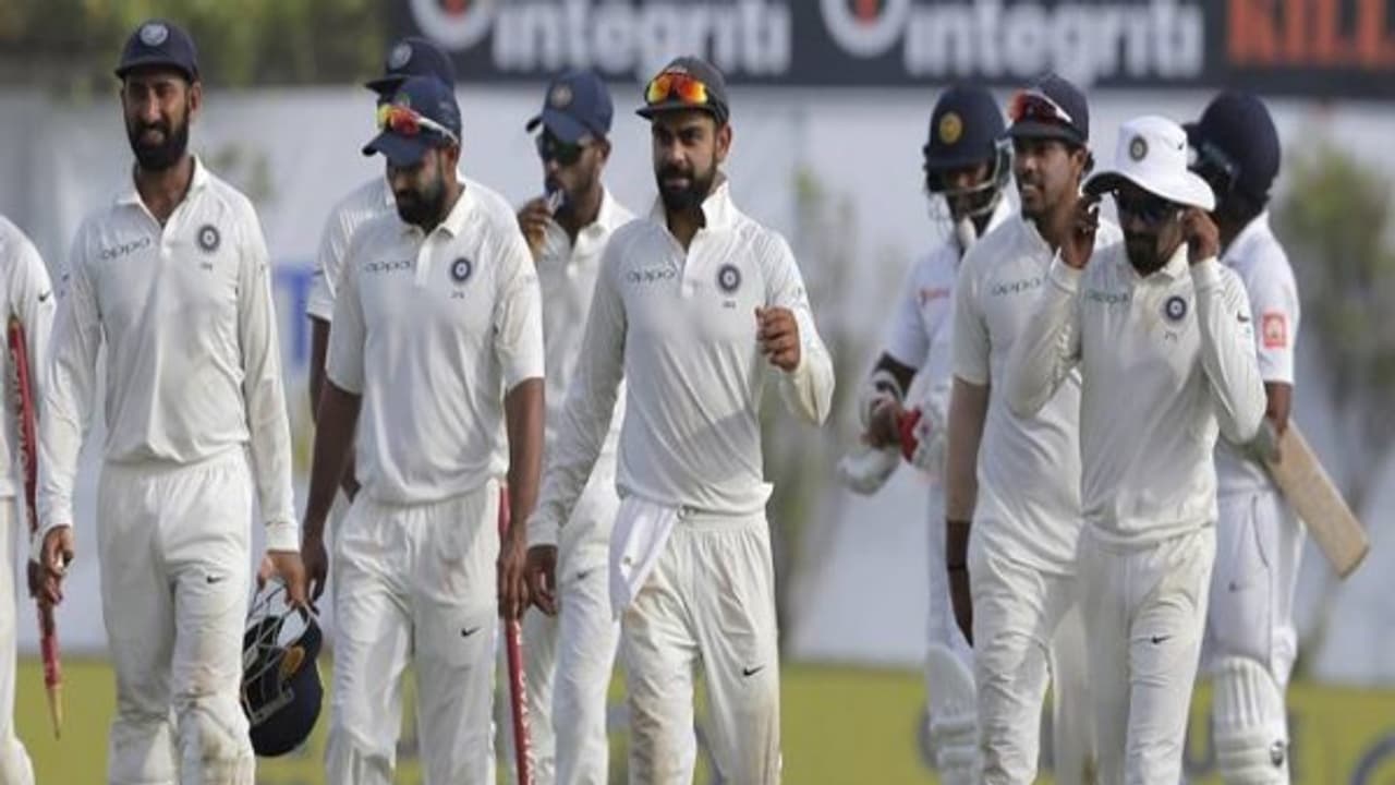 టీంఇండియా క్రికెటర్లపై జాతివివక్ష వ్యాఖ్యలు...మెల్ బోర్న్ టెస్ట్‌లో