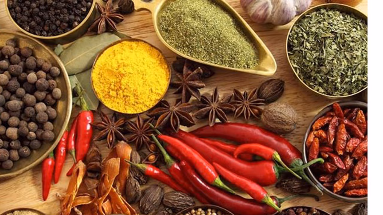 ശരീരഭാരം നിയന്ത്രിക്കാന് ആറ് സുഗന്ധ വ്യഞ്ജനങ്ങൾ ശരീരഭാരം നിയന്ത്രിക്കാന് ആറ് സുഗന്ധ വ്യഞ്ജനങ്ങൾ