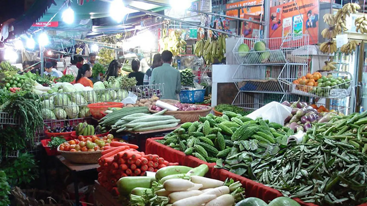 ಸಂಭ್ರಮದ ಯುಗಾದಿ ವೇಳೆ ಹೂ ಹಣ್ಣುಗಳ ಮಾರುಕಟ್ಟೆ ದರವೇನು..? ಸಂಭ್ರಮದ ಯುಗಾದಿ ವೇಳೆ ಹೂ ಹಣ್ಣುಗಳ ಮಾರುಕಟ್ಟೆ ದರವೇನು..?
