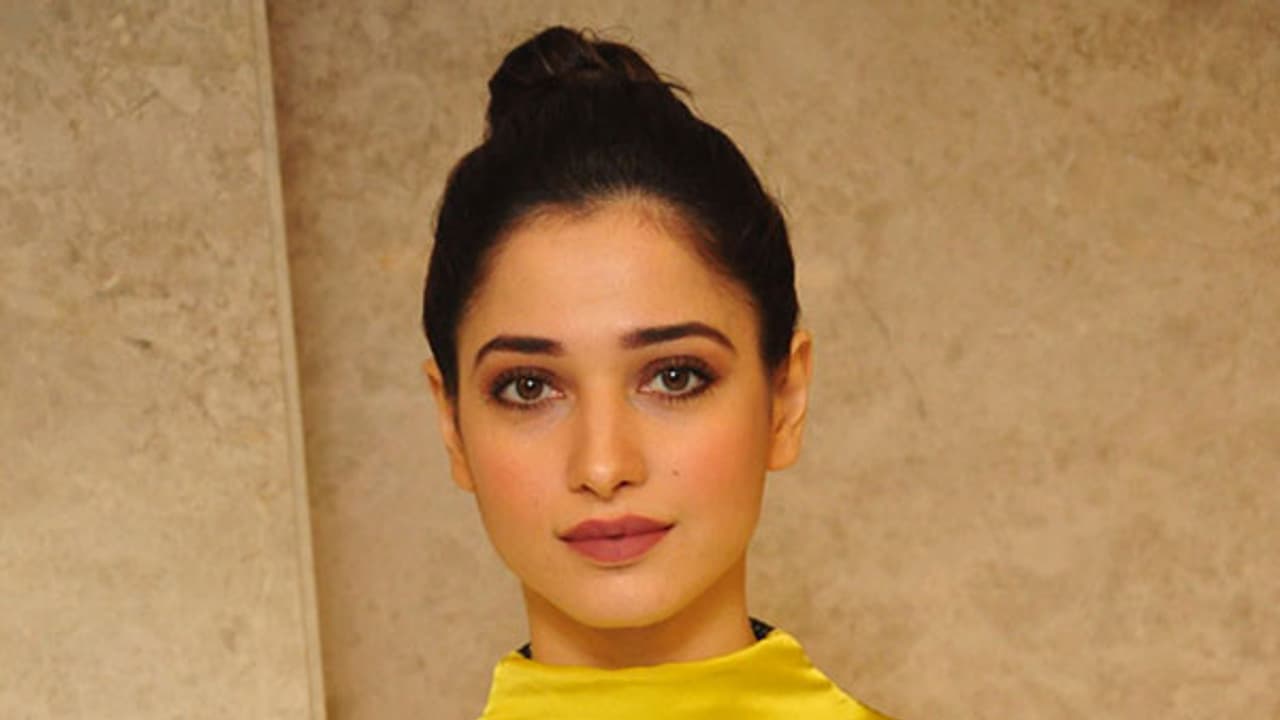 పెళ్లి పుకార్లపై ఘాటు రిప్లై ఇచ్చిన తమన్నా పెళ్లి పుకార్లపై ఘాటు రిప్లై ఇచ్చిన తమన్నా