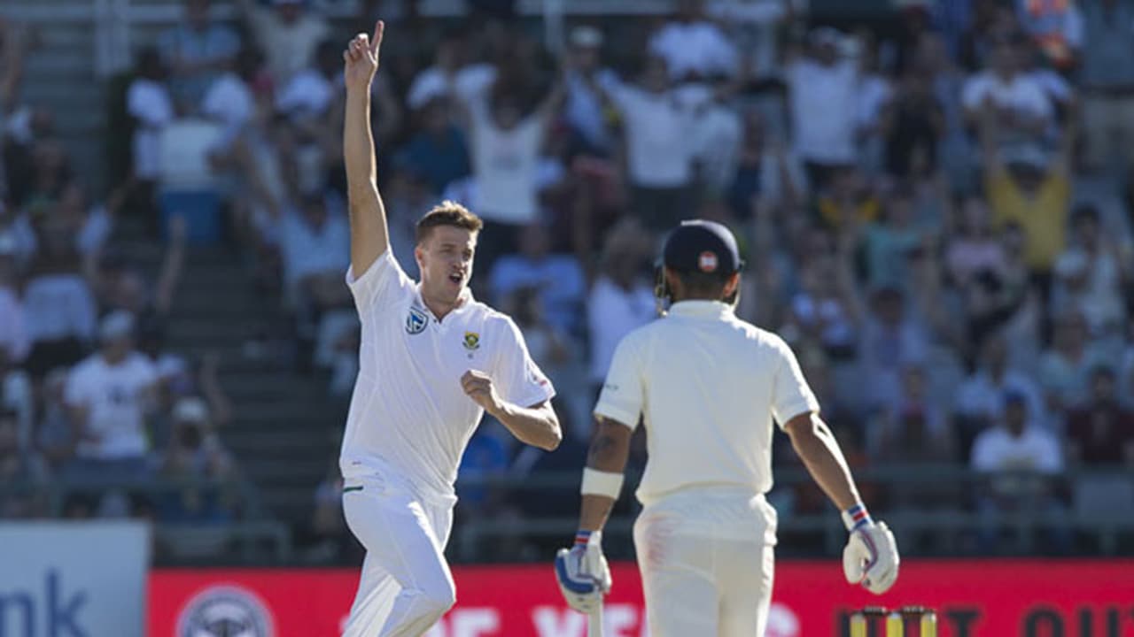 ಕೊಹ್ಲಿ ಔಟಾಗಿದ್ದಕ್ಕೆ 65ರ ಅಭಿಮಾನಿ ಆತ್ಮಹತ್ಯೆ ಯತ್ನ..! ಕೊಹ್ಲಿ ಔಟಾಗಿದ್ದಕ್ಕೆ 65ರ ಅಭಿಮಾನಿ ಆತ್ಮಹತ್ಯೆ ಯತ್ನ..!