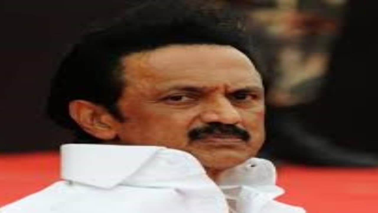 யார் யாரோ வந்து போகும் இந்த முதலமைச்சர் பதவிக்கு நானும் வரணுமா? ஸ்டாலின் கேள்வி ? யார் யாரோ வந்து போகும் இந்த முதலமைச்சர் பதவிக்கு நானும் வரணுமா? ஸ்டாலின் கேள்வி ?