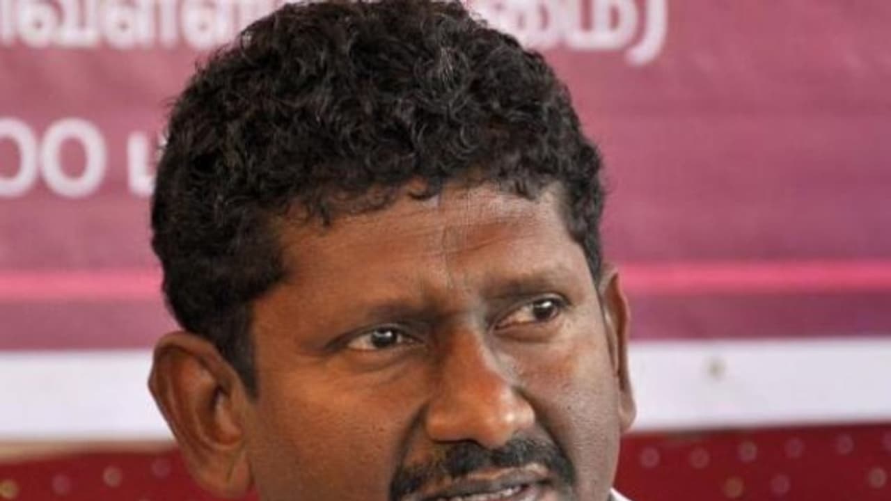 பதவியை தூக்கி எறிந்து விட்டு வருவேன்... சகாயம் ஐ.ஏ.எஸ் அதிரடி..! பதவியை தூக்கி எறிந்து விட்டு வருவேன்... சகாயம் ஐ.ஏ.எஸ் அதிரடி..!