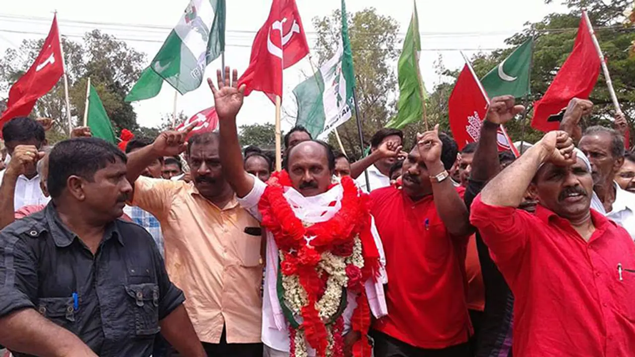 ചന്ദ്രശേഖരൻ എംഎൽഎയെ അക്രമിച്ച കേസിൽ പ്രവർത്തകർ കൂറുമാറിയ സംഭവം പരിശോധിക്കുമെന്ന് സിപിഎം