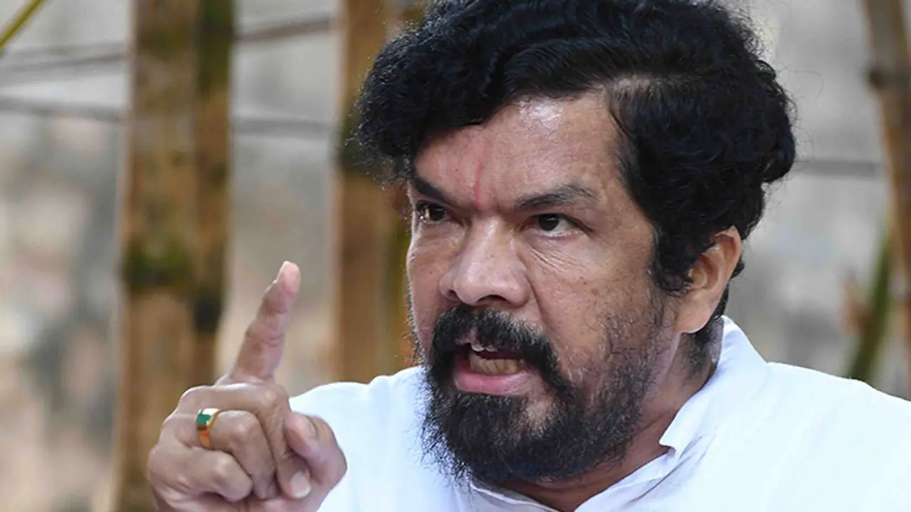 పవన్, ఎన్టీఆర్ లపై కుట్ర.. పోసాని కామెంట్స్! పవన్, ఎన్టీఆర్ లపై కుట్ర.. పోసాని కామెంట్స్!