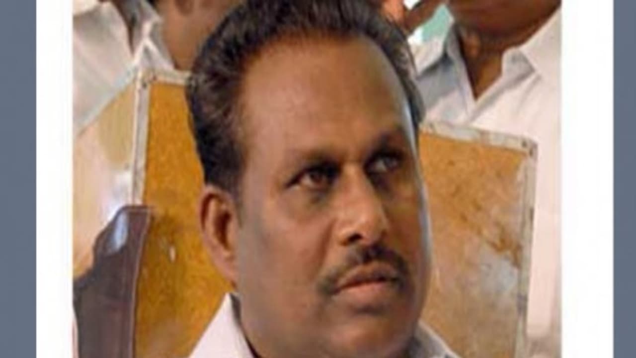 "ஓபிஎஸ் அணியிலிருந்து எடப்பாடி அணிக்கு மாற ரூ.5 கோடி பேரம்" சண்முகநாதன் எம்எல்ஏ பரபரப்பு பேட்டி!! "ஓபிஎஸ் அணியிலிருந்து எடப்பாடி அணிக்கு மாற ரூ.5 கோடி பேரம்" சண்முகநாதன் எம்எல்ஏ பரபரப்பு பேட்டி!!