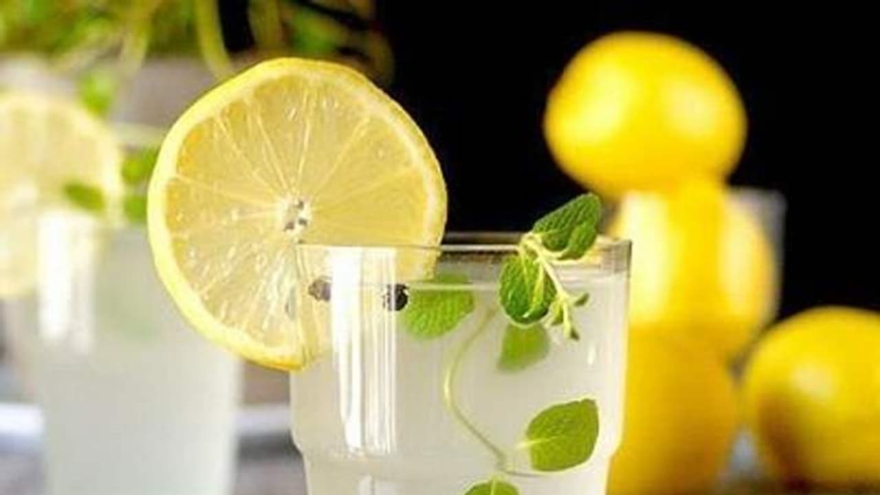 ഗര്‍ഭകാലത്ത് നാരങ്ങ വെള്ളം കുടിച്ചാലുള്ള ​ഗുണങ്ങൾ