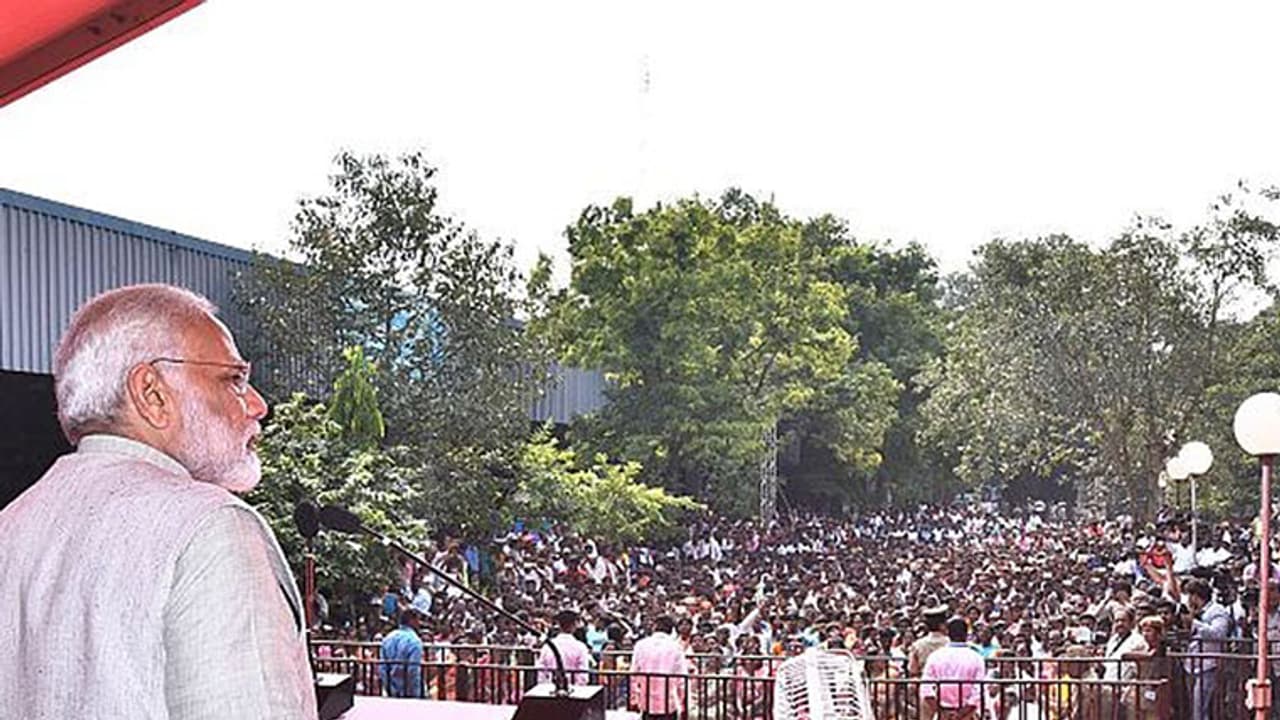 Modi sounds poll bugle in Karnataka, says people cannot wait for elections