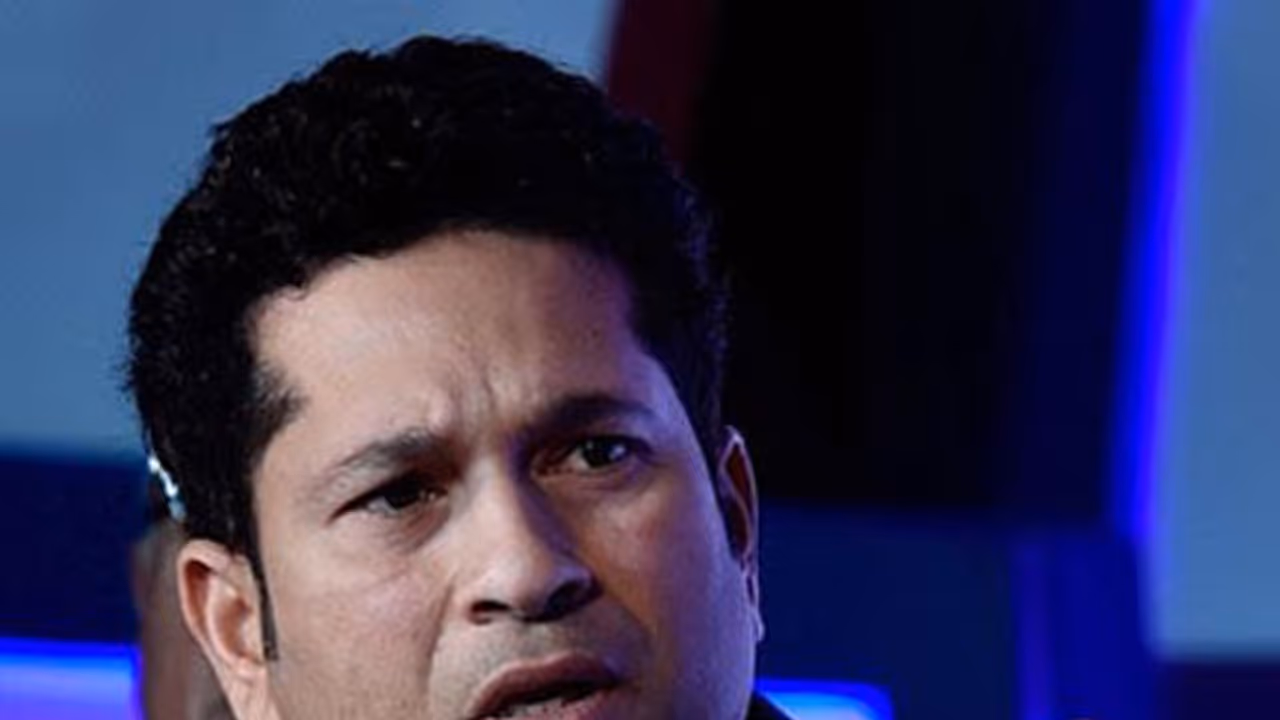 Mumbai stampede: Did the government ignore Sachin Tendulkar's warning over safety of foot bridges? Mumbai stampede: Did the government ignore Sachin Tendulkar's warning over safety of foot bridges?