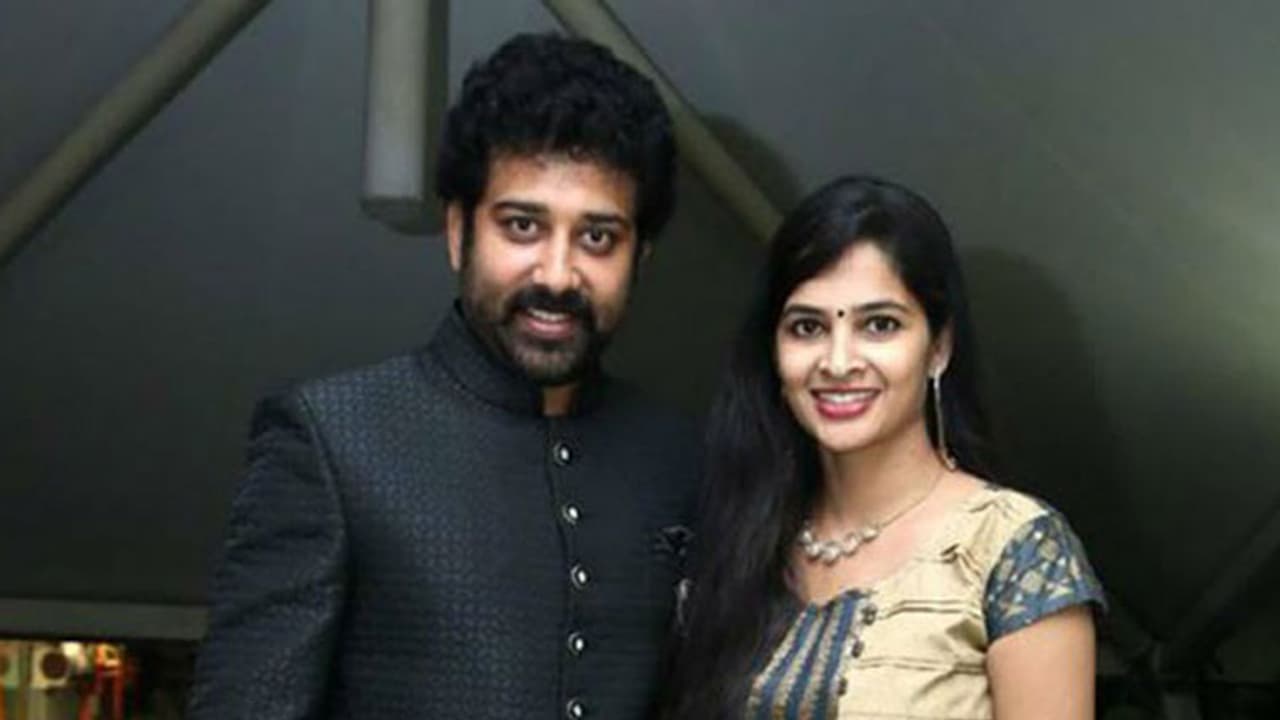 శివబాలాజీ భార్య మధుమితకు అసభ్య ఈమెయిల్స్, పోలీసులకు ఫిర్యాదు శివబాలాజీ భార్య మధుమితకు అసభ్య ఈమెయిల్స్, పోలీసులకు ఫిర్యాదు