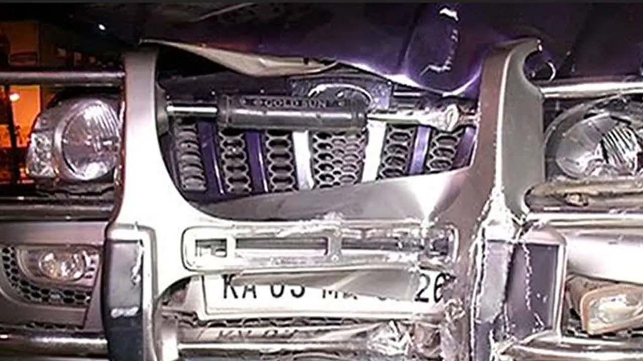 Security staff’s minor son drives Safai Karmachari Ayog president’s car into series accident Security staff’s minor son drives Safai Karmachari Ayog president’s car into series accident