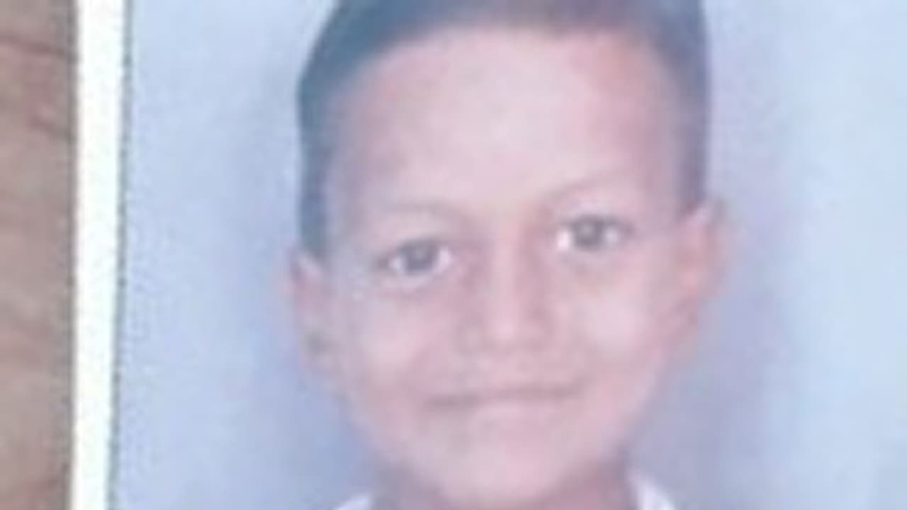 జల్సాల డబ్బుల కోసం విజయవాడ బాలుడి దారుణ హత్య జల్సాల డబ్బుల కోసం విజయవాడ బాలుడి దారుణ హత్య