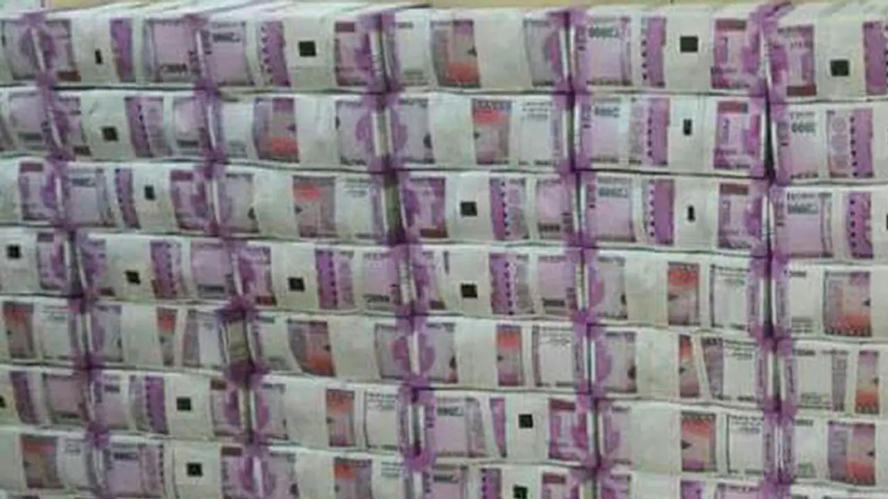 IT Raid: New currency notes worth ₹70 crore seized in Chennai