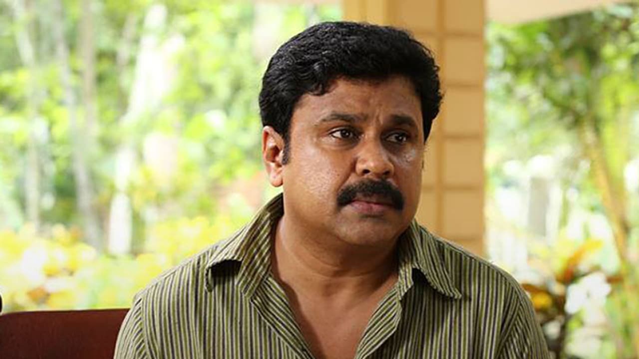 ദിലീപ് ഭൂമി കയ്യേറ്റം നടത്തി; ഭൂമി നാളെ അളന്ന് തിട്ടപ്പെടുത്തും ദിലീപ് ഭൂമി കയ്യേറ്റം നടത്തി; ഭൂമി നാളെ അളന്ന് തിട്ടപ്പെടുത്തും