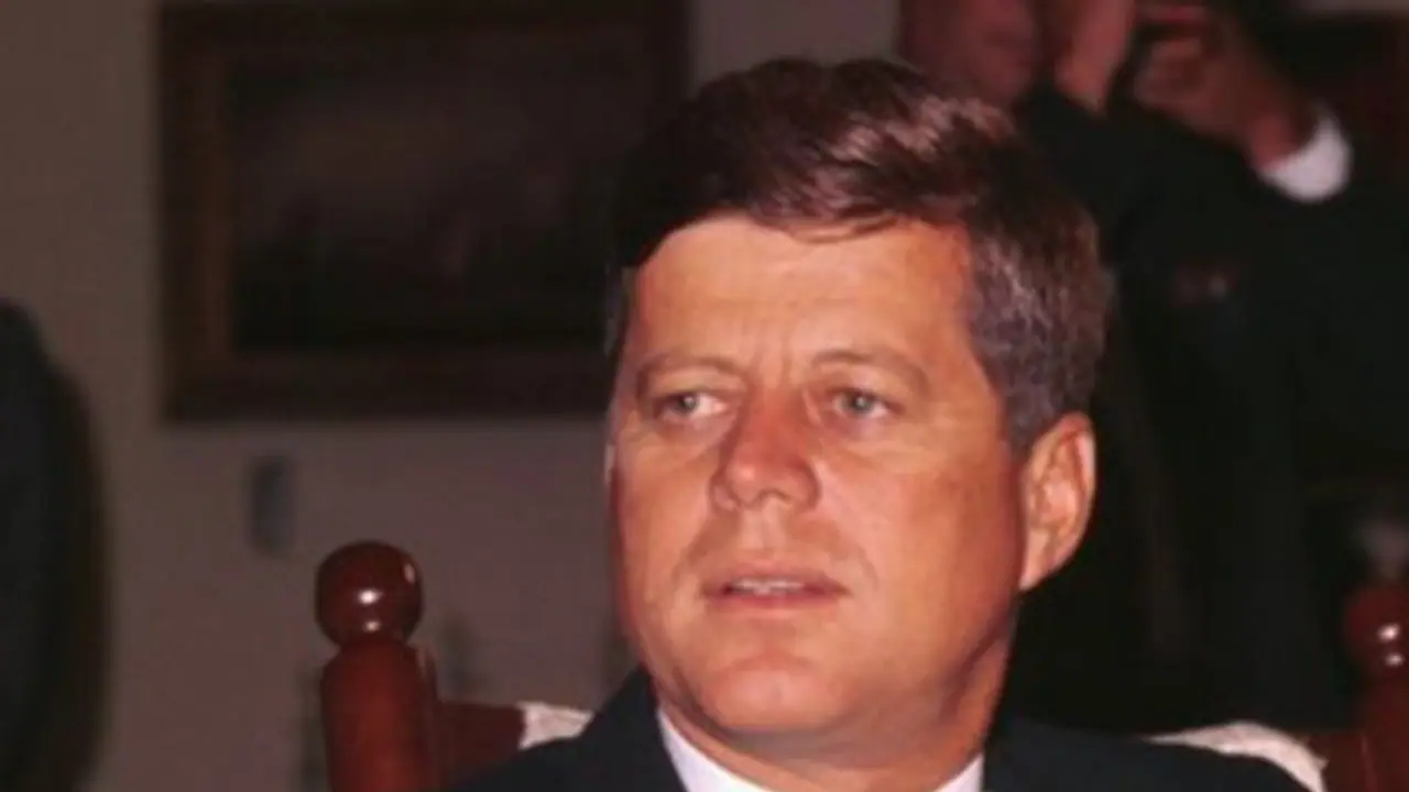 ಕೆನಡಿ ಹತ್ಯೆಗೂ ಮುನ್ನ ಬ್ರಿಟನ್ ಪತ್ರಿಕೆಗೆ ಕರೆ: ಹತ್ಯೆ ಬಗ್ಗೆ ಸುಳಿವು ಕೆನಡಿ ಹತ್ಯೆಗೂ ಮುನ್ನ ಬ್ರಿಟನ್ ಪತ್ರಿಕೆಗೆ ಕರೆ: ಹತ್ಯೆ ಬಗ್ಗೆ ಸುಳಿವು