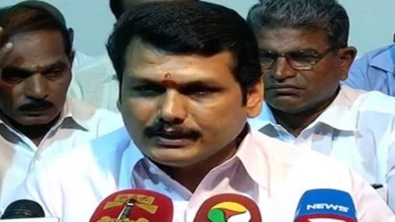 4 அமைச்சர்கள் கொண்டதுதான் அதிமுகவா? கொதித்து எழுந்தார் செந்தில்பாலாஜி 4 அமைச்சர்கள் கொண்டதுதான் அதிமுகவா? கொதித்து எழுந்தார் செந்தில்பாலாஜி