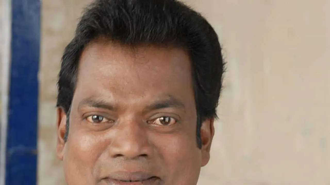 അമ്മയില് വീണ്ടും അടി:ഗണേഷും സലീംകുമാറും നേര്ക്കുനേര് അമ്മയില് വീണ്ടും അടി:ഗണേഷും സലീംകുമാറും നേര്ക്കുനേര്