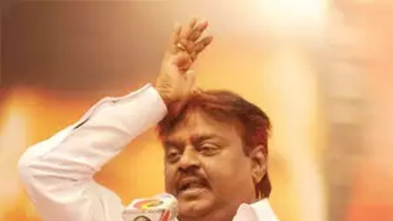 அண்டை மாநிலத்தை புடிச்சிகிட்டு நாம ஏன் தொங்கணும்...! இத செய்ய வேண்டியது தானே? விஜயகாந்தின் நறுக்...! அண்டை மாநிலத்தை புடிச்சிகிட்டு நாம ஏன் தொங்கணும்...! இத செய்ய வேண்டியது தானே? விஜயகாந்தின் நறுக்...!