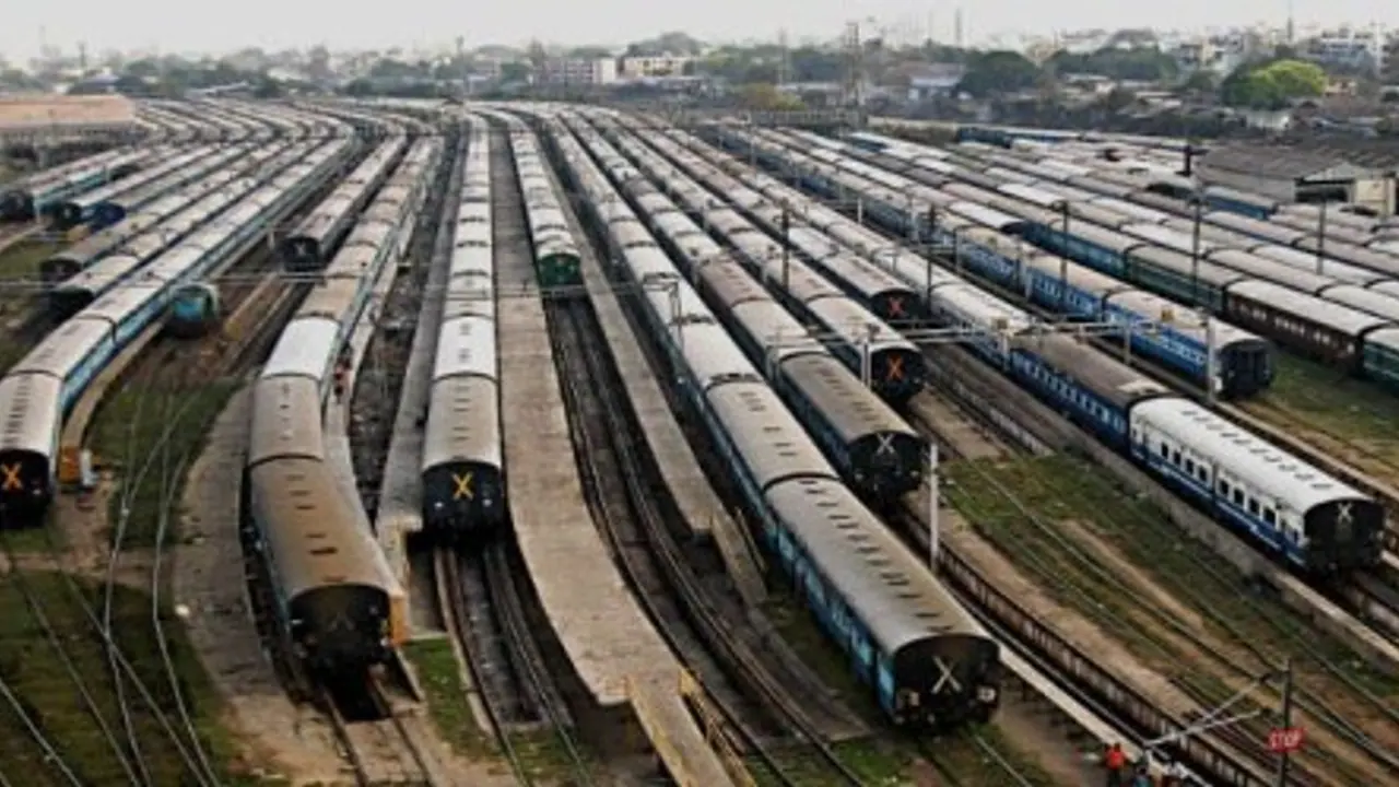 ರಾಜ್ಯಕ್ಕೆ ರೈಲ್ವೆ ಇಲಾಖೆ ಗಿಫ್ಟ್, ಮಲೆನಾಡಿಗರ ಬಹುದಿನದ ಕನಸು ನನಸು ರಾಜ್ಯಕ್ಕೆ ರೈಲ್ವೆ ಇಲಾಖೆ ಗಿಫ್ಟ್, ಮಲೆನಾಡಿಗರ ಬಹುದಿನದ ಕನಸು ನನಸು