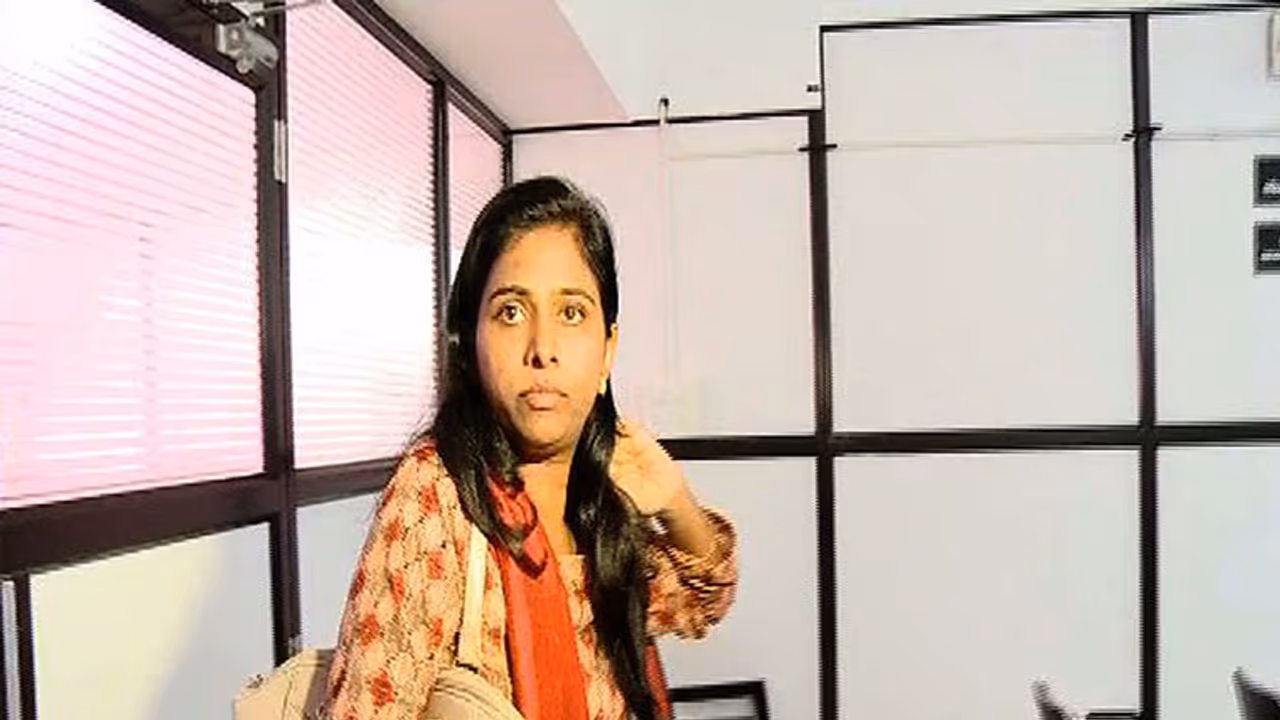 വാട്ടര് അതോറിറ്റി എം ഡി എ ഷൈന മോള്ക്ക് അറസ്റ്റ് വാറന്റ് വാട്ടര് അതോറിറ്റി എം ഡി എ ഷൈന മോള്ക്ക് അറസ്റ്റ് വാറന്റ്