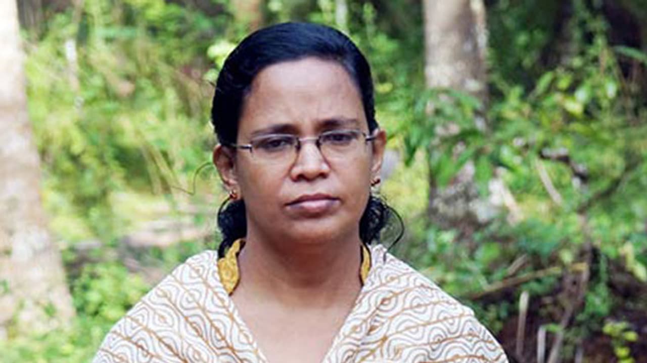 ദേശീയമനുഷ്യാവകാശ കമ്മീഷന് കെ.കെ രമ പരാതി നല്കി ദേശീയമനുഷ്യാവകാശ കമ്മീഷന് കെ.കെ രമ പരാതി നല്കി