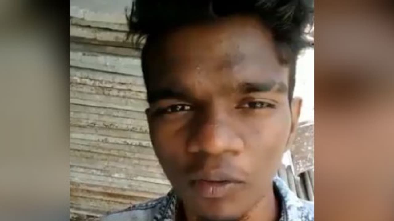 ”கெத்து”னு நெனச்சு செஞ்சுட்டேன்.. மன்னிச்சுடுங்க!! தம்பட்டம் அடித்த பீட்டர், தற்போது கெஞ்சுகிறார் ”கெத்து”னு நெனச்சு செஞ்சுட்டேன்.. மன்னிச்சுடுங்க!! தம்பட்டம் அடித்த பீட்டர், தற்போது கெஞ்சுகிறார்