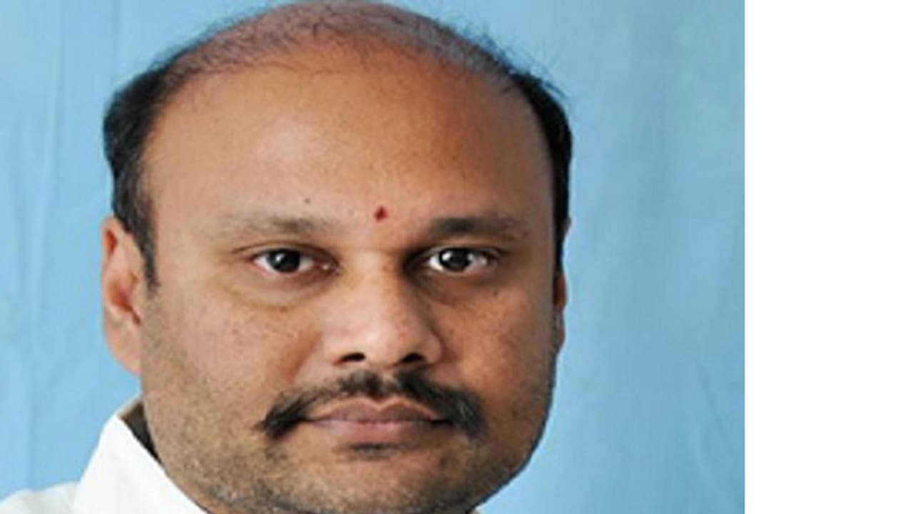 Sujay Krishna Rangarao calls Botsa Satyanarayana a 'broker' gets trolled by YSRCP Sujay Krishna Rangarao calls Botsa Satyanarayana a 'broker' gets trolled by YSRCP