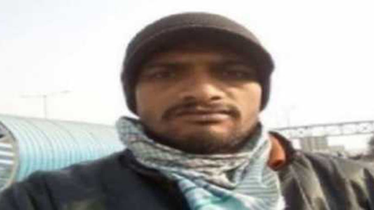 ಪತ್ನಿಗೆ ಲವರ್’ನನ್ನು ವರಿಸುವಂತೆ ಸೂಸೈಡ್ ಲೆಟರ್’ನಲ್ಲಿ ಬರೆದಿಟ್ಟು ಆತ್ಮಹತ್ಯೆಗೆ ಶರಣಾದ ಪತಿ ಪತ್ನಿಗೆ ಲವರ್’ನನ್ನು ವರಿಸುವಂತೆ ಸೂಸೈಡ್ ಲೆಟರ್’ನಲ್ಲಿ ಬರೆದಿಟ್ಟು ಆತ್ಮಹತ್ಯೆಗೆ ಶರಣಾದ ಪತಿ